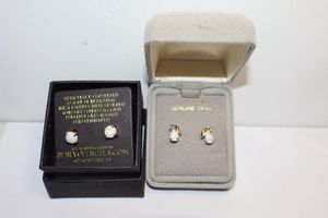 lot 109 image: Jewelry Opal earrings (one marked 585 ZZ), see photos