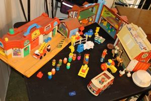 lot 196 image: Vintage Fisher Price toys house, fire station, and barn