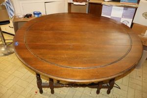 lot 263 image: 48 round table with dual side drop leaf