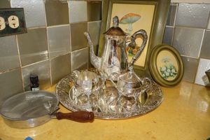 lot 254 image: Coffee serving set, butler crumb catcher, mushroom art