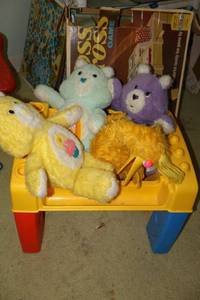 lot 290 image: Vintage Toss Across game, Care Bears