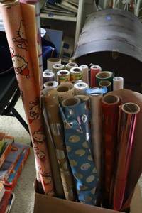lot 288 image: Wrapping paper
