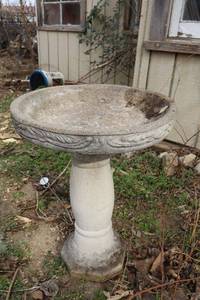 lot 364 image: Cement bird bath