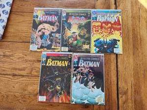 lot 88 image: Selection of vintage comics - DC - Detective Comics Batman