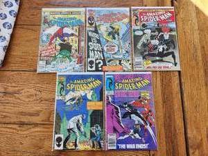 lot 93 image: Selection of vintage comics - Marvel - The Amazing Spider-Man - 1970s