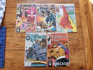 lot 120 image: Selection of vintage comics - Marvel - Fantastic 4 - 1980s