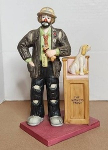 lot 35 image: Vintage Emmett Kelly Jr Flambro Porcelain Clown Figurine - The Witness Stand