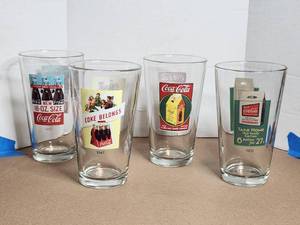 lot 51 image: Selection of vintage collectible coke glasses by Gibson