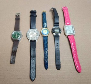 lot 65 image: Selection of watches - Focal, Milano, Sasson, Timex, Kim Rogers