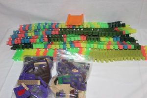 lot 133 image: Building toys