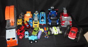 lot 137 image: Assortment of cars
