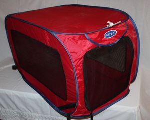 lot 139 image: Pop up pet crate