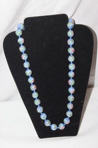 lot 165 image: Jewelry Vintage Chinese Cloisonne bead necklace with a floral design on light blue enamel beads.