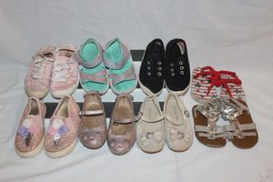 lot 214 image: Variety of Girls Shoes