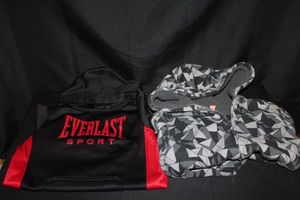 lot 218 image: Size 56 Place and Everlast Hoodies