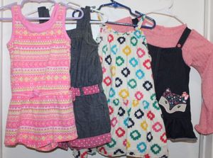 lot 255 image: Girls 3T Dresses