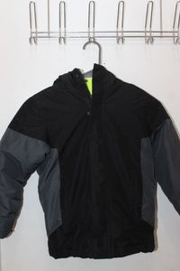 lot 276 image: Place Hooded Coat with Removable Inner Liner Size 56