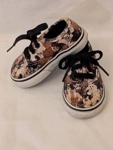 lot 290 image: Vans special Special edition size 4.5