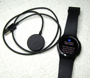 lot 587 image: Samsung Galaxy Watch 4 Classic 42mm SM-R880 with charger, Yes it does work