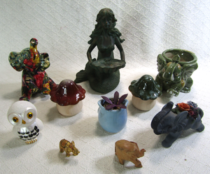 lot 565 image: Assorted statuettes and figures as shown