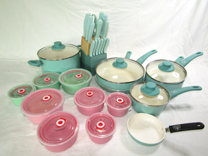lot 612 image: Matching cookware plus, Green Life ceramic coated pan set, complete knife set with block, storage container set