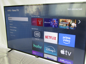 lot 539 image: Onn Roku smart TV 43 model 100012584, powers on (no remote)