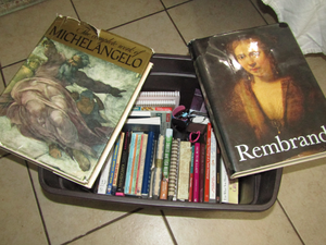 lot 522 image: Oversize coffee table books Rembrandt and The complete work of Michelangelo and other books