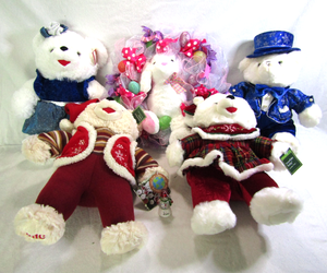 lot 654 image: Christmas & Easter stuffed animals