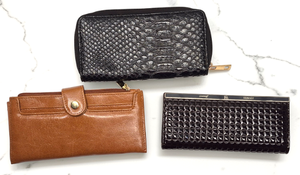 lot 34 image: Unbranded Wallet Lot 3 wallets