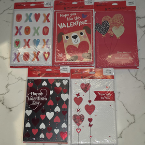 lot 90 image: Hallmark Valentines Day Card Lot (5 Packs)