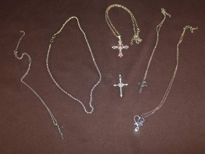 lot 30 image: Jewelry see image for details