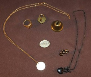 lot 33 image: Jewelry see image for details