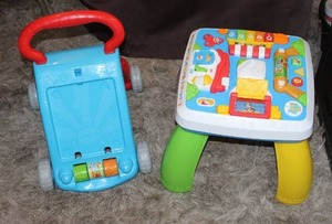 lot 43 image: Learning toys