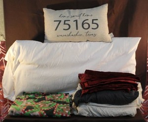lot 49 image: Queen size sheet set pillow cases and pillows and more see pictures for details