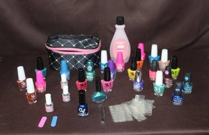 lot 72 image: Bag full of nail polish and more see pictures for details