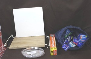 lot 109 image: Assortment of kitchen items see pictures for details