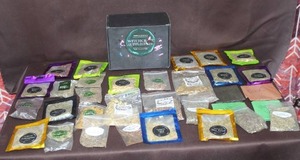 lot 129 image: Box full of herbs