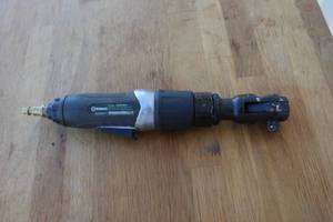 lot 170 image: Kobalt 38-in Air Ratchet Wrench,