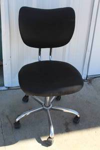 lot 180 image: Office chair