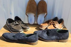 lot 185 image: Size 13 mens shoes