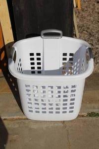 lot 195 image: Rolling laundry basket