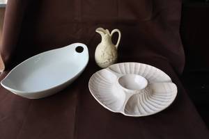 lot 214 image: serving platter and Vintage Redwing Embossed Flower Pitcher Vase and more see pictures