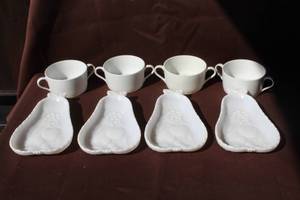 lot 226 image: Set of 4 vintage pear-shaped trinket dish made of white milk glass, and 4 white double-handled cream soup bowls.