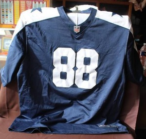 lot 203 image: 6XL 88 Lamb  Jersey