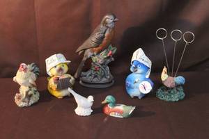 lot 289 image: Bird figurines