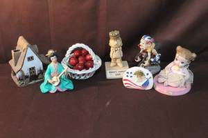 lot 292 image: Mixed figurines see pictures for details