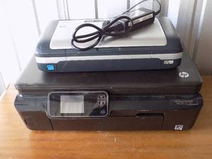 lot 34 image: HP photo smart 5520 printer, HP mobile printer