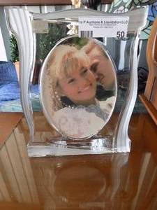 lot 50 image: Mikasa clear glass photo frame