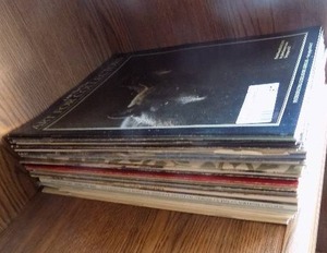 lot 67 image: magazine lot