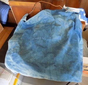 lot 71 image: APRON & SHOP RAGS